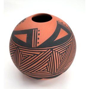 Native American Round Vase Acona Laguna Corn Terra Cotta and Black Pottery DH604